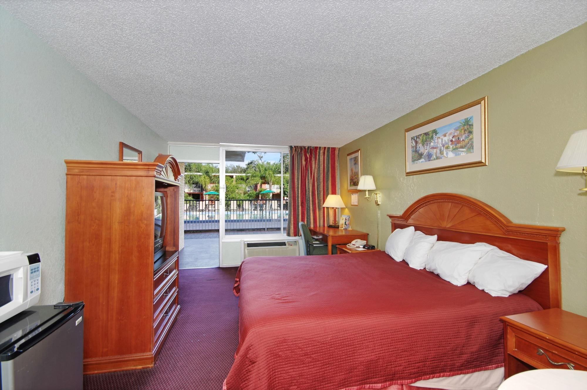 Hotel Howard Johnson By Wyndham Tropical Palms Kissimmee