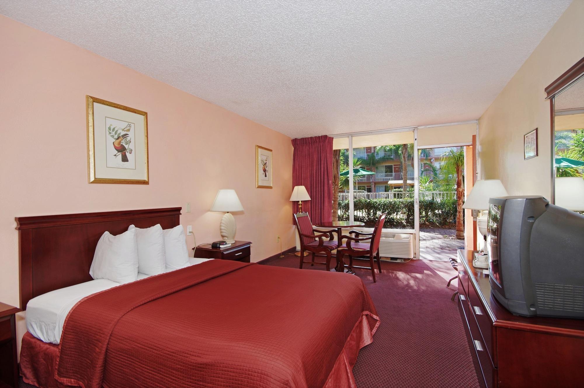 Howard Johnson By Wyndham Tropical Palms Hotel 2*