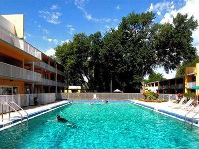 Howard Johnson By Wyndham Tropical Palms 2*